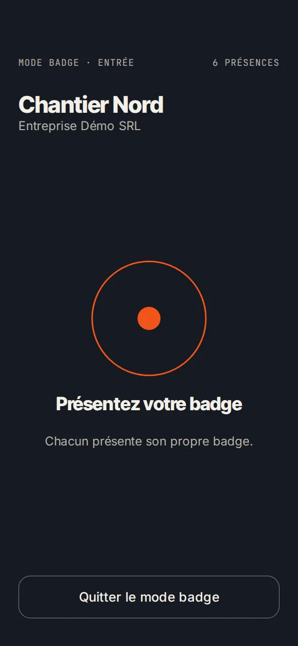 Mode badge : le téléphone attend un badge